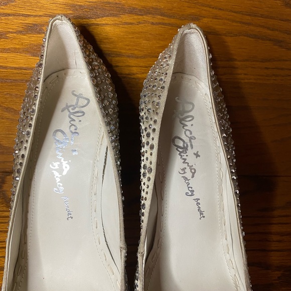 Alice + Olivia Jewel Embelishments Pointed-Toe Pumps - Picture 3 of 5